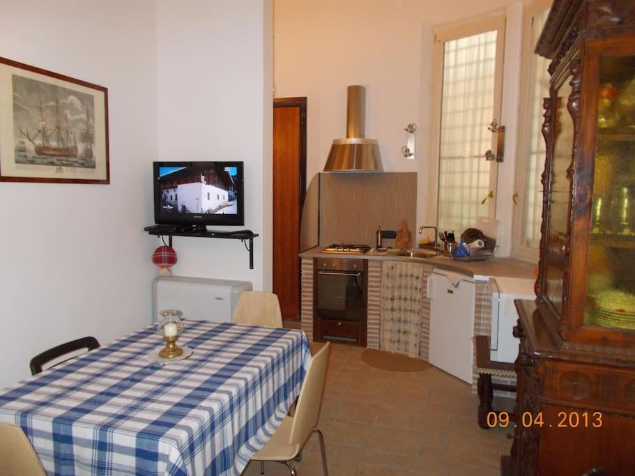 Vivilo Collection - Opera Teather Apartment - Very Central Рим Екстер'єр фото